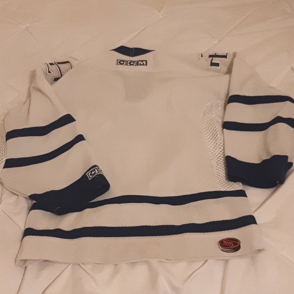 Leafs Jersey - Picture 2 of 2